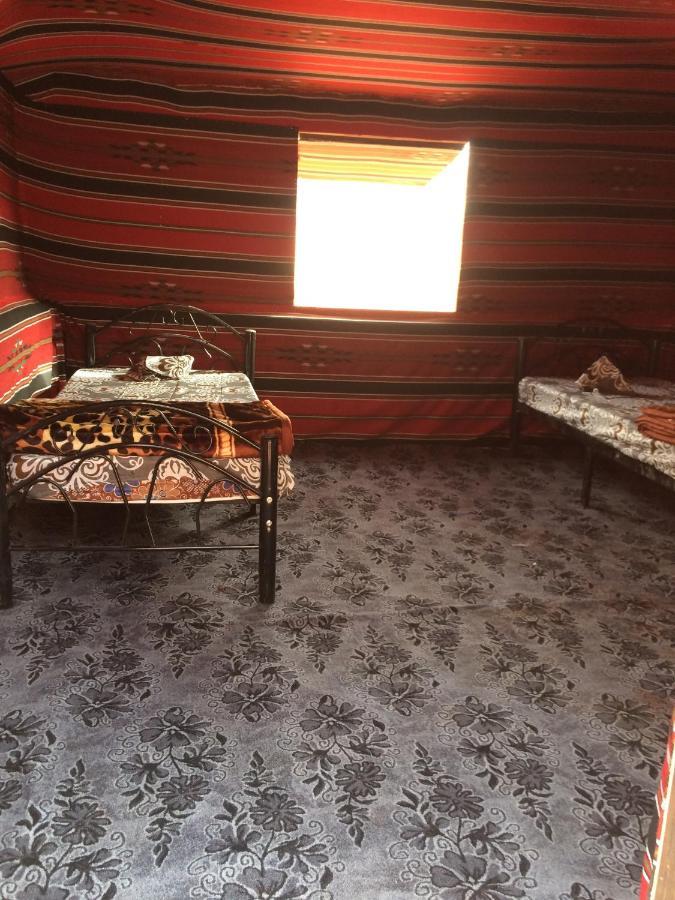 Hotel Bedouin House Camp Wadi Rum Esterno foto