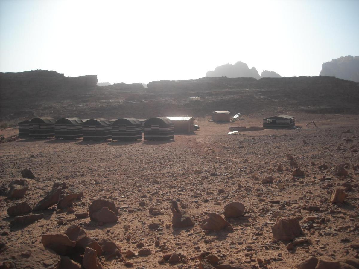 Hotel Bedouin House Camp Wadi Rum Esterno foto