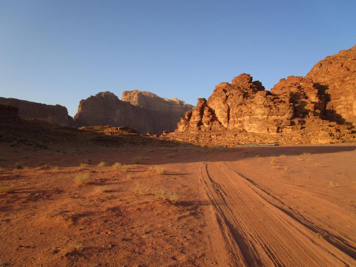Hotel Bedouin House Camp Wadi Rum Esterno foto