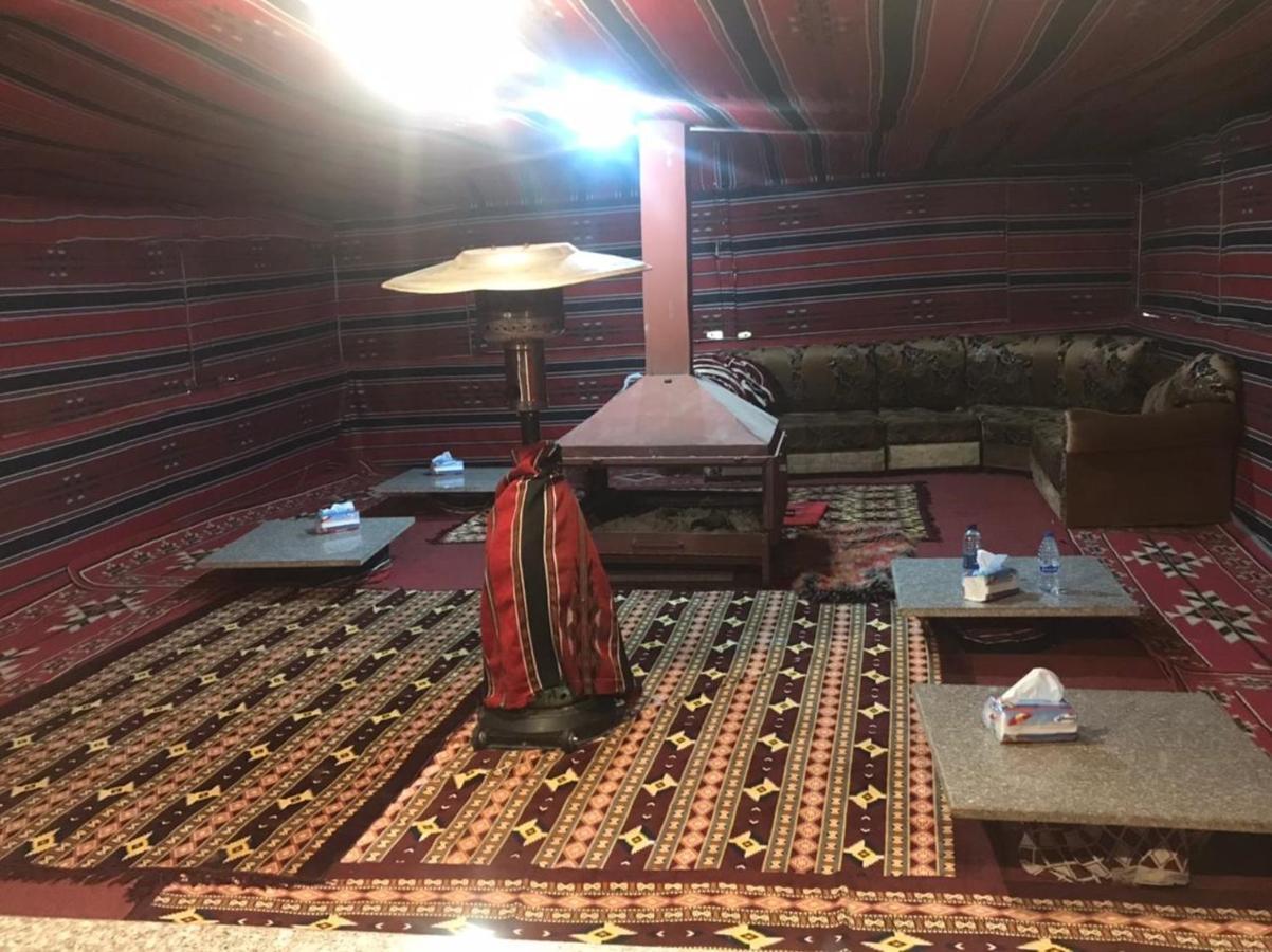 Hotel Bedouin House Camp Wadi Rum Esterno foto