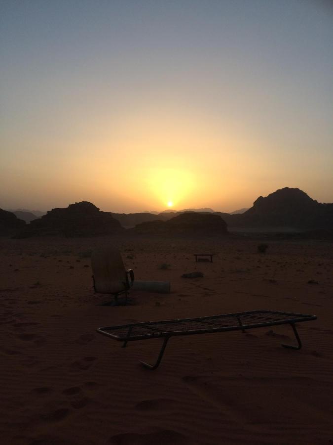 Hotel Bedouin House Camp Wadi Rum Esterno foto