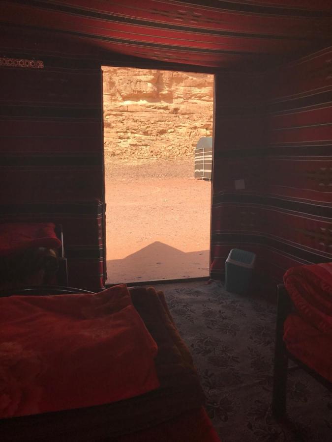 Hotel Bedouin House Camp Wadi Rum Esterno foto