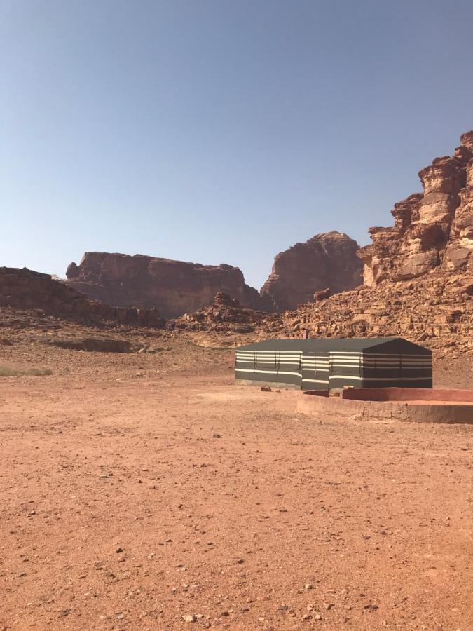 Hotel Bedouin House Camp Wadi Rum Esterno foto