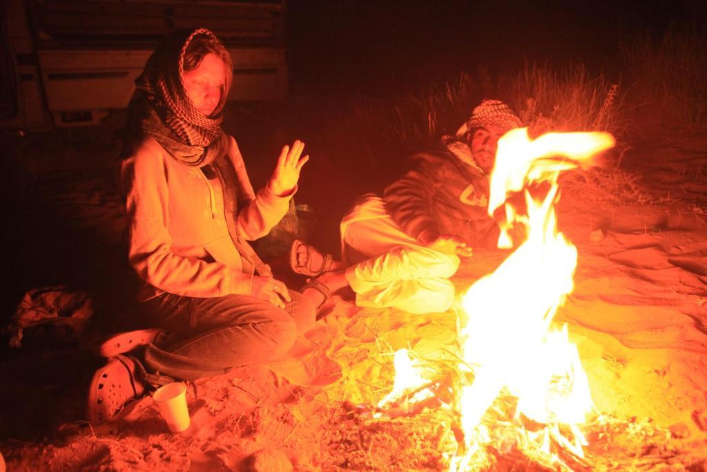 Hotel Bedouin House Camp Wadi Rum Esterno foto